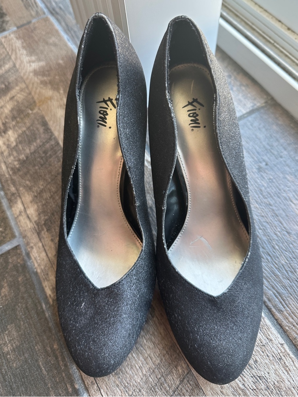 FIONI Black Shimmer High Heels